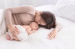 Cara Mengatasi Bayi yang Mengantuk dan Kelelahan